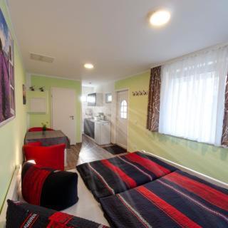 Grosser Gartenbungalow Nr 3 Mit Terrasse - Strandvogtei Sellin Exterior foto